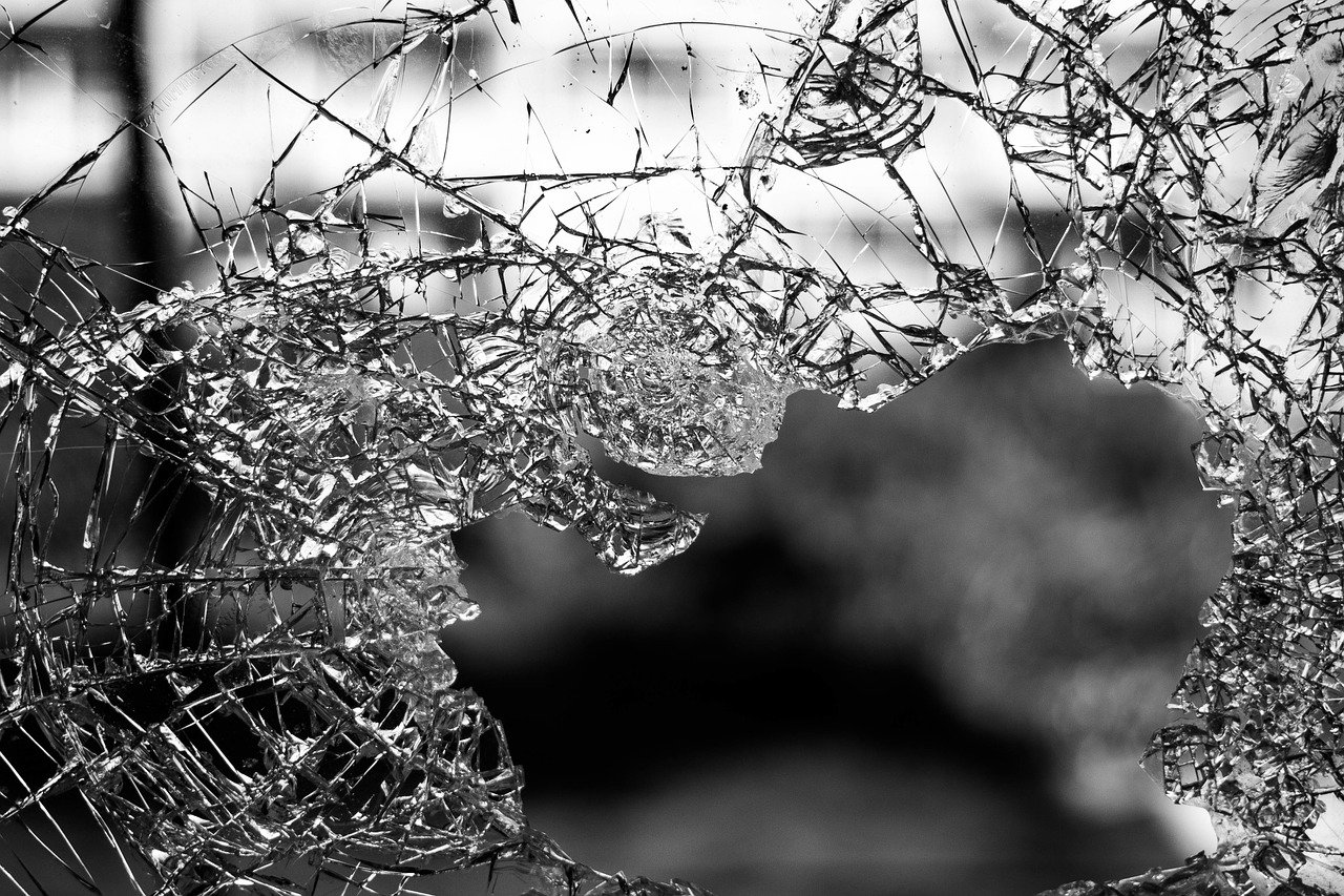 Glass Shattered Window Destruction  - Free-Photos / Pixabay